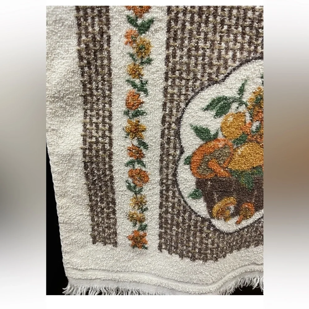 Cannon vintage cotton blend kitchen towel Autumn‎ colors mushrooms flowers 24x14